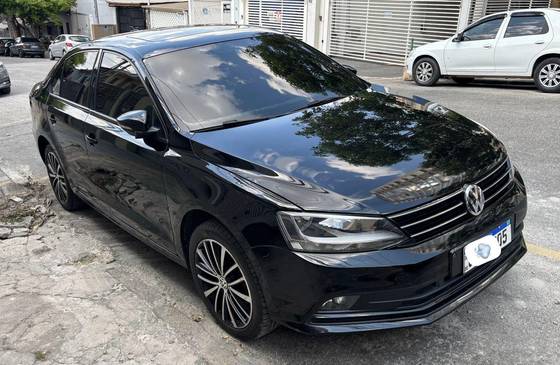 VOLKSWAGEN JETTA 1.4 16V TSI COMFORTLINE GASOLINA 4P TIPTRONIC VOLKSWAGEN JETTA 1.4 16V TSI COMFORTLINE GASOLINA 4P TIPTRONIC